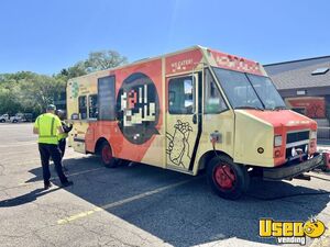 1997 Van All-purpose Food Truck Propane Tank Michigan Diesel Engine for Sale