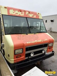 1997 Van All-purpose Food Truck Refrigerator Michigan Diesel Engine for Sale