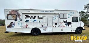 Used - International 1000 Step Van All-Purpose Food Truck with Bathroom for Sale in Mississippi!