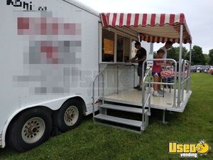 1998 1530 Gooseneck Trailer Kitchen Food Trailer Air Conditioning Wisconsin for Sale