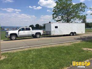 1998 30' Enclosed Trailer / Pop Up Store Mobile Boutique Trailer Removable Trailer Hitch New York for Sale