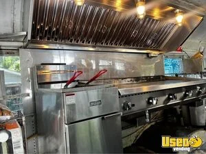 1998 3800 T444e All-purpose Food Truck Stainless Steel Wall Covers North Carolina Diesel Engine for Sale