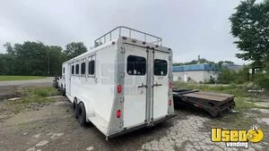 1998 4-horse Lq Trailers 4-horse Lq Trailer Kitchen Sinks Ohio for Sale