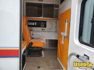 1998 4700 Vols Tailgate Shuttle Bus Shuttle Bus Shore Power Cord Tennessee Diesel Engine for Sale