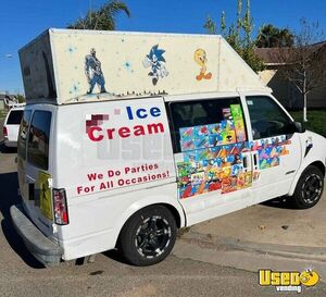 1998 Astro Ice Cream Truck Ice Cream Truck Concession Window California Gas Engine for Sale