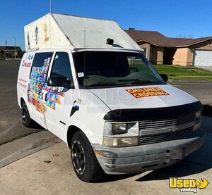 1998 Astro Ice Cream Truck Ice Cream Truck Deep Freezer California Gas Engine for Sale