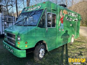 1998 Chassis M Line Walk- All-purpose Food Truck Insulated Walls Indiana Diesel Engine for Sale