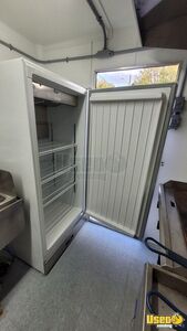 1998 Cube Truck Kitchen Food Trailer Awning Minnesota for Sale
