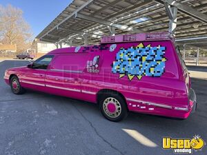 1998 Deville Coffee & Beverage Truck Hand-washing Sink Nevada Gas Engine for Sale