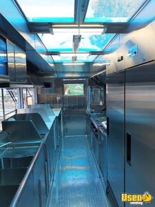 1998 Dx15 2.0 All-purpose Food Truck Diamond Plated Aluminum Flooring California Gas Engine for Sale