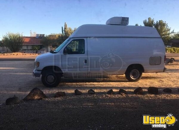 1998 E-250 Mobile Grooming Van Pet Care / Veterinary Truck Arizona Gas Engine for Sale