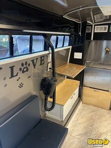 1998 E350 Pet Care / Veterinary Truck Floor Drains Texas Gas Engine for Sale