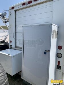 1998 Econoline All-purpose Food Truck Cabinets Alberta Gas Engine for Sale