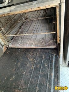 1998 Econoline All-purpose Food Truck Oven Alberta Gas Engine for Sale
