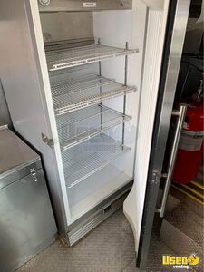 1998 Econoline All-purpose Food Truck Upright Freezer Alberta Gas Engine for Sale