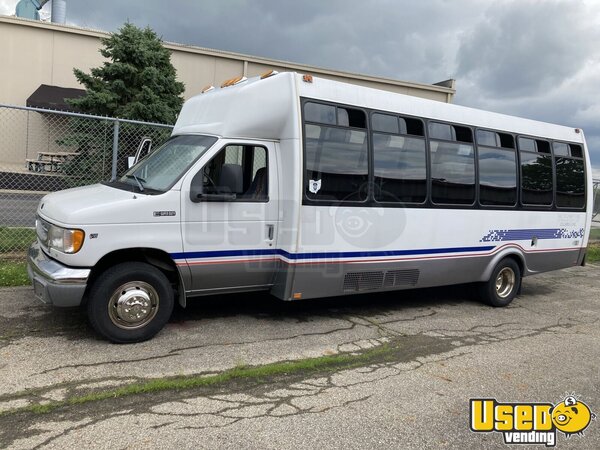 1998 Econoline Shuttle Bus Shuttle Bus Ohio Gas Engine for Sale