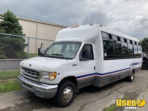 1998 Econoline Shuttle Bus Shuttle Bus Transmission - Automatic Ohio Gas Engine for Sale