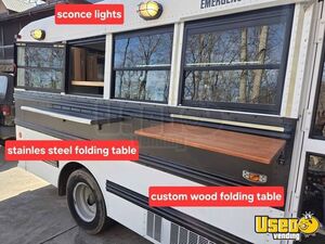 1998 Food Truck All-purpose Food Truck Concession Window North Carolina Diesel Engine for Sale