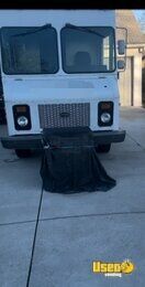 1998 Food Truck All-purpose Food Truck Diamond Plated Aluminum Flooring Michigan Gas Engine for Sale