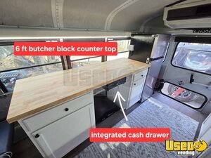 1998 Food Truck All-purpose Food Truck Exterior Lighting North Carolina Diesel Engine for Sale