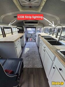 1998 Food Truck All-purpose Food Truck Refrigerator North Carolina Diesel Engine for Sale