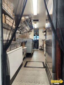 1998 Grumman Olsen All-purpose Food Truck Awning Wisconsin Gas Engine for Sale