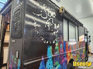 1998 Grumman Olsen All-purpose Food Truck Concession Window Wisconsin Gas Engine for Sale