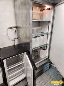 1998 Grumman Olsen All-purpose Food Truck Upright Freezer Wisconsin Gas Engine for Sale