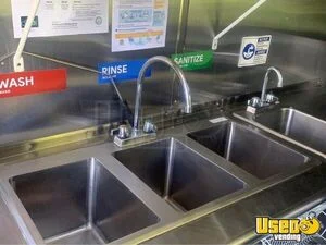 1998 Grumman Olson All-purpose Food Truck Prep Station Cooler Florida Gas Engine for Sale