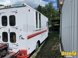 1998 Ic - Grumman Olson All-purpose Food Truck Cabinets West Virginia Gas Engine for Sale