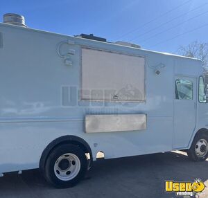 1998 Kitchen Food Truck All-purpose Food Truck Air Conditioning Texas Diesel Engine for Sale