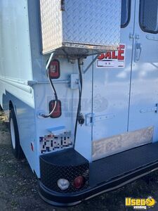 1998 Kitchen Food Truck All-purpose Food Truck Cabinets Texas Diesel Engine for Sale
