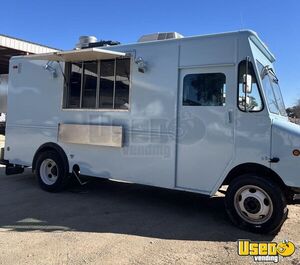 1998 Kitchen Food Truck All-purpose Food Truck Texas Diesel Engine for Sale