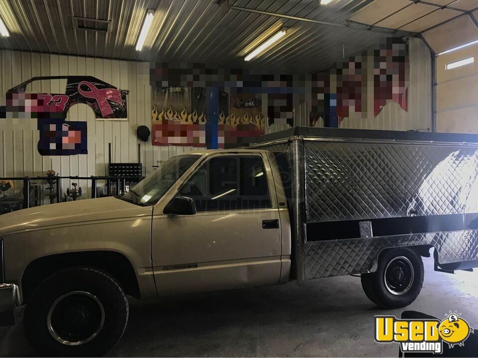 GMC Sierra CanteenStyle Lunch Serving Food Truck Lonchera for Sale