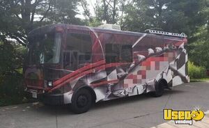 Beautiful 1998 Freightliner M RV Conversion Bus | Mobile Home for Sale in Illinois!