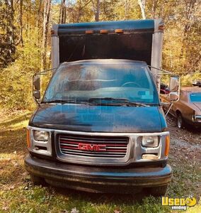 1998 Mobile Hair Salon Truck Mobile Hair & Nail Salon Truck Electrical Outlets Georgia Gas Engine for Sale