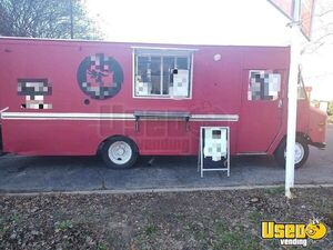 1998 Mt35 Workhorse Kitchen Food Truck All-purpose Food Truck Exterior Customer Counter Tennessee Diesel Engine for Sale