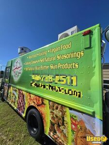 1998 Mt45 All-purpose Food Truck Diamond Plated Aluminum Flooring Florida Diesel Engine for Sale