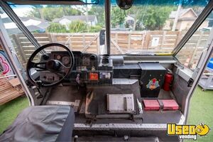 1998 Mt45 All-purpose Food Truck Electrical Outlets Florida Diesel Engine for Sale