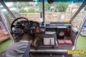 1998 Mt45 All-purpose Food Truck Electrical Outlets Florida Diesel Engine for Sale