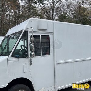 1998 Mt45 P700 Step Van Stepvan Diamond Plated Aluminum Flooring Massachusetts Diesel Engine for Sale