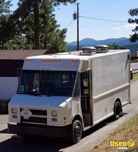 1998 Mt45 Step Van Kitchen Food Truck All-purpose Food Truck Concession Window Florida Diesel Engine for Sale