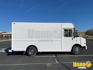 Freightliner MT45 Step Van | Used Truck for Conversion for Sale in Pennsylvania!