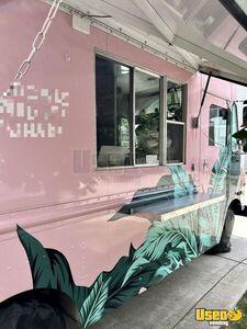 1998 P30 All-purpose Food Truck Air Conditioning Tennessee Gas Engine for Sale