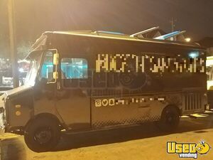 1998 P30 All-purpose Food Truck Concession Window Texas Gas Engine for Sale