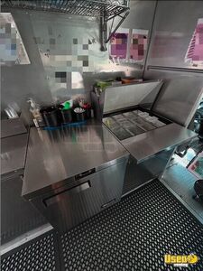 1998 P30 All-purpose Food Truck Deep Freezer Tennessee Gas Engine for Sale
