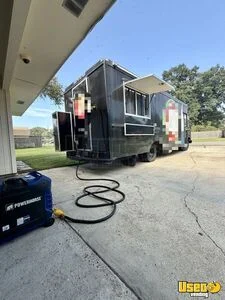 1998 P30 All-purpose Food Truck Exterior Customer Counter Louisiana Gas Engine for Sale