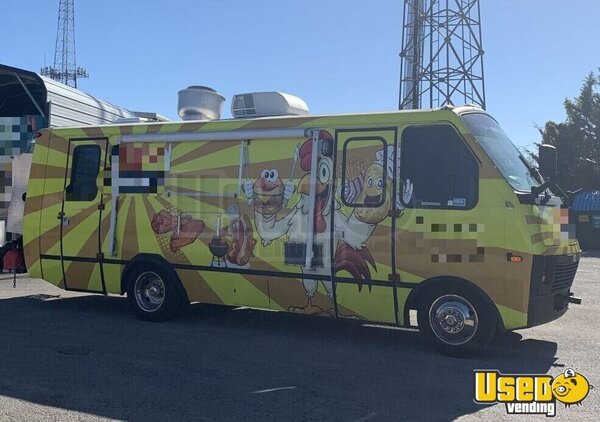 1998 P30 All-purpose Food Truck Florida Gas Engine for Sale