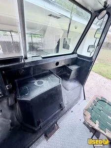 1998 P30 All-purpose Food Truck Hot Water Heater Louisiana Gas Engine for Sale