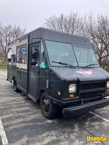 1998 P30 All-purpose Food Truck Michigan Gas Engine for Sale